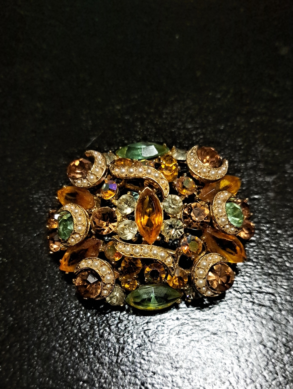 Vintage Art Brooch